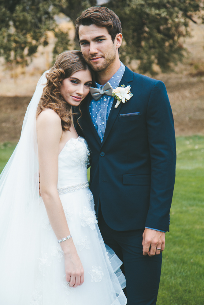 Rustic elegant styled wedding shoot, bride and groom portrait shot