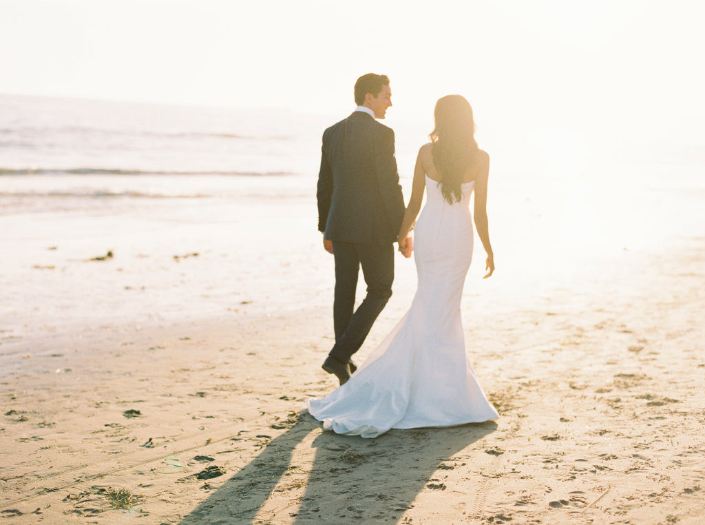 Sunset wedding photo, coastal beach wedding in Montecito