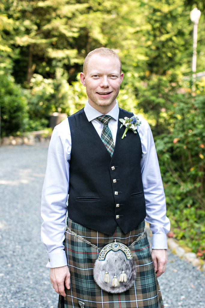 Celtic and Scottish inspired wedding, blue, green and white boutonniere