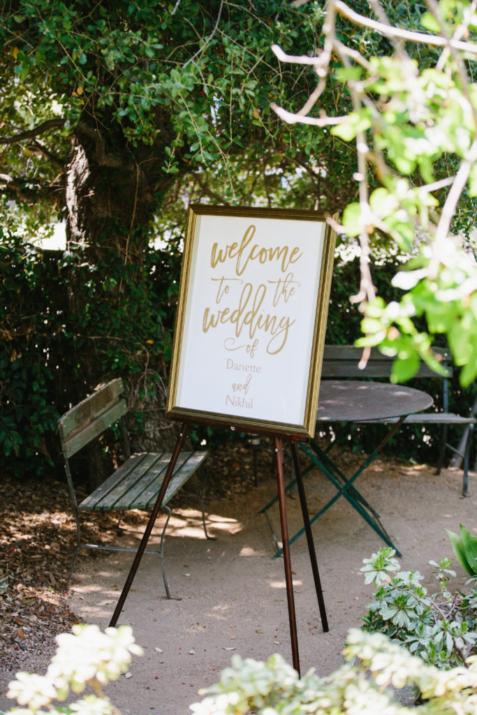 travel themed wedding at Mountain Mermaid, welcome sign