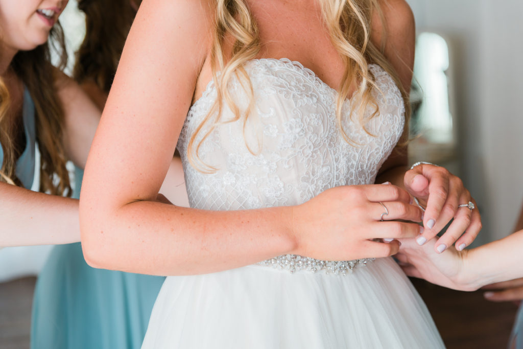 Elegant fall wedding at Triunfo Creek Vineyards, lace top wedding dress