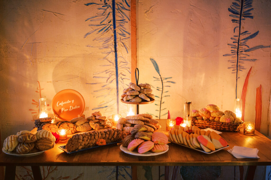 cafecito y pan dulce wedding dessert table
